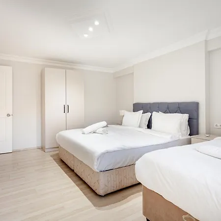 Charming Spacious 4 Big With Sweet King Beds Istambul