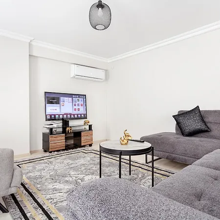 Charming Spacious 4 Big With Sweet King Beds * İstanbul